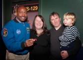 Leland Melvin with Ryan&rsquo;s family, NASA HQ